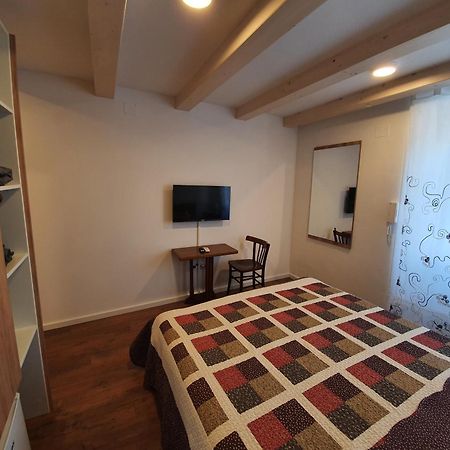Room Cs Cres Exterior photo